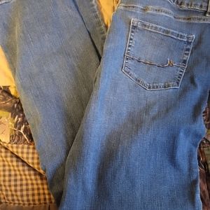 Maurices large stretchy jeans